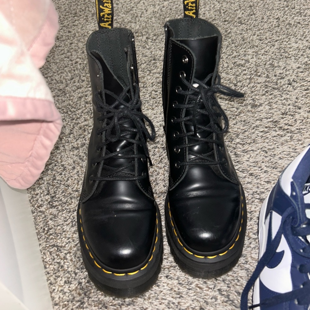 Jadon Dr. Martens